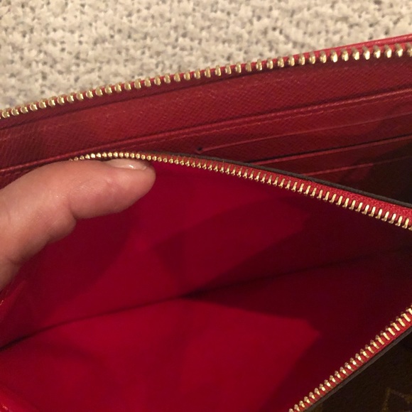 Authentic zippy Retiro wallet - Picture 10 of 13